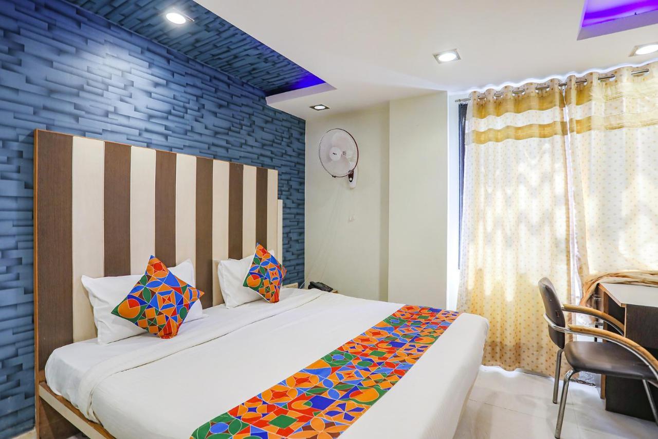 Fabhotel Trio Continental Patel Nagar Nueva Delhi Exterior foto