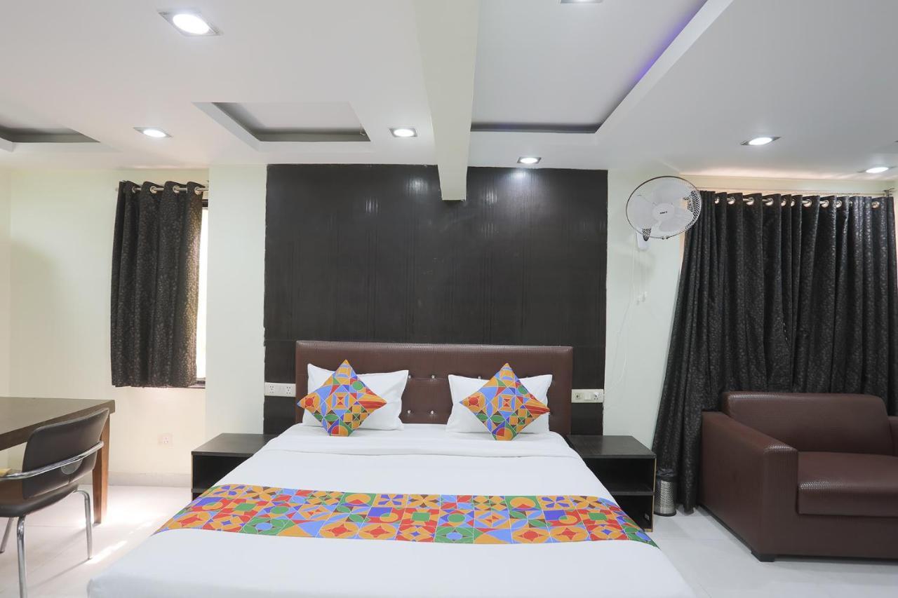 Fabhotel Trio Continental Patel Nagar Nueva Delhi Exterior foto
